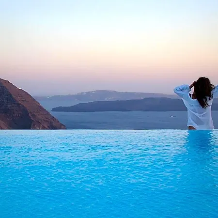 Aenaon Aparthotel Imerovigli (Santorini)