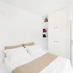 Lägenhetshotell Aenaon 4*