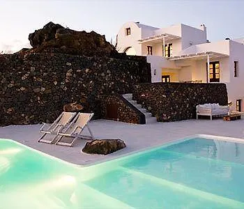 Aenaon Lägenhetshotell 4*