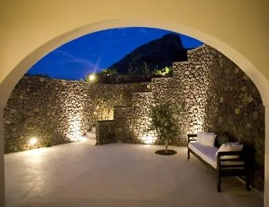 Aenaon Lägenhetshotell 4*